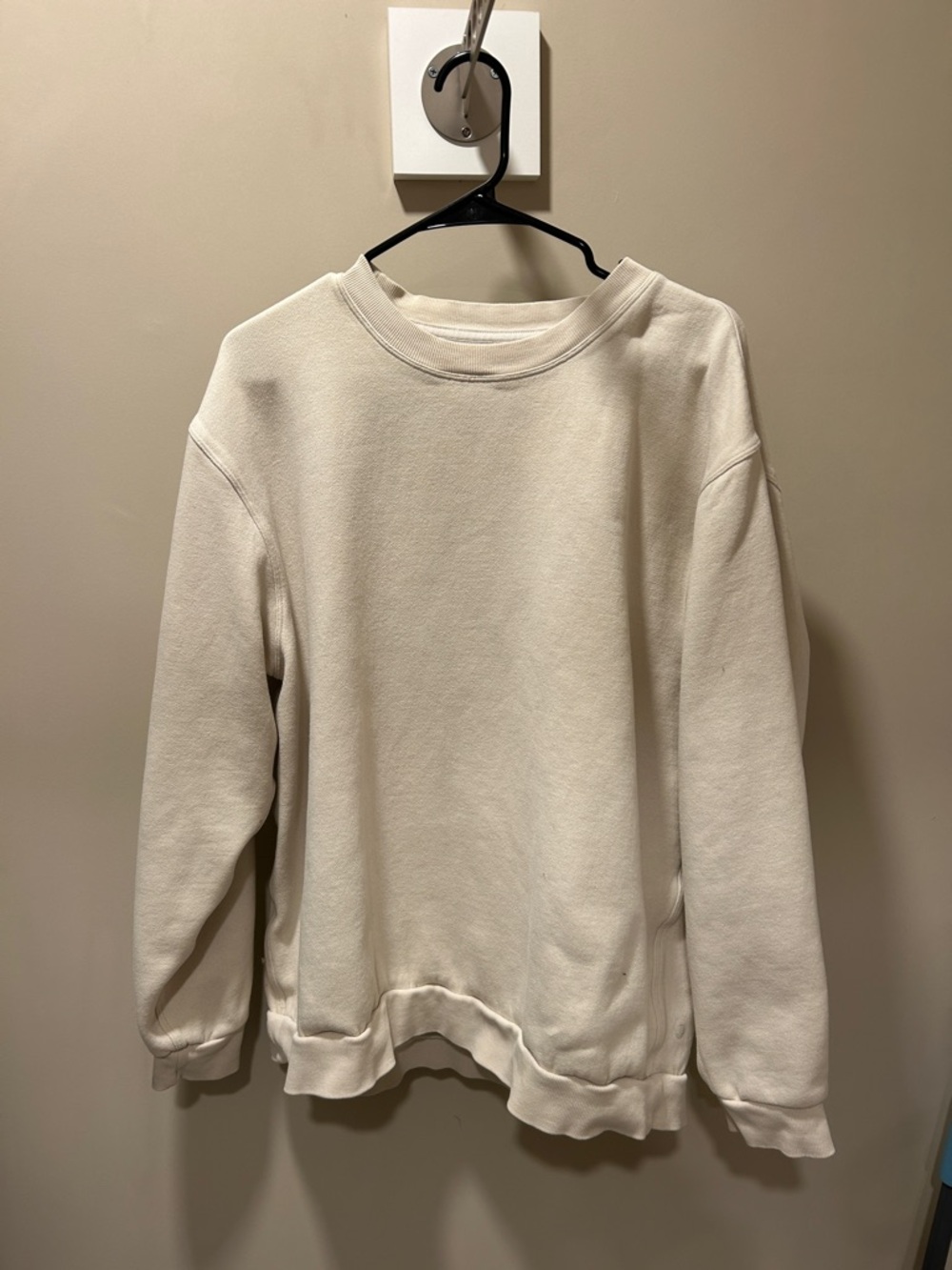lululemon athletica Off-White Crewneck Sweatshirt